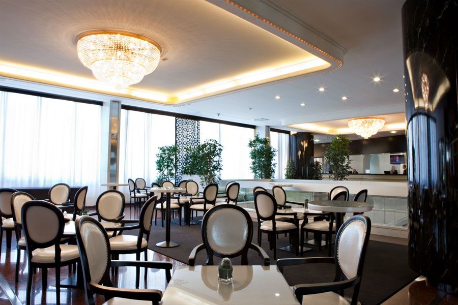Atahotel Executive Milán Restaurante foto