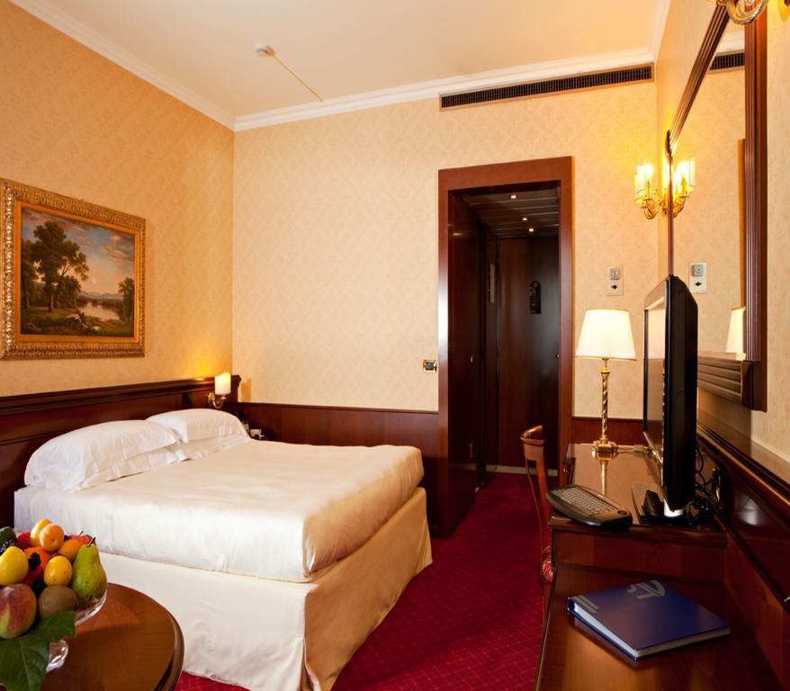 Atahotel Executive Milán Habitación foto